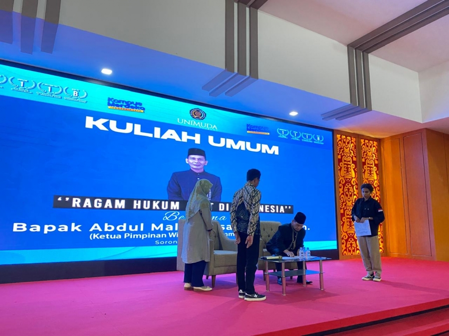 Ketua Pimpinan Muhammadiyah Aceh, Abdul Malik, S.H., M.Hum, Berkunjung ke UNIMUDA Sorong dan Berikan Kuliah Umum pada Prodi PPKn tentang Ragam Hukum Adat di Indonesia